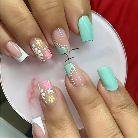 Acrylic Square Tip Flower Fantasy Medium Length Manicure Nails Professional - Picture 1 of 6